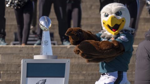 Philadelphia Eagles mascot Swoop reacts to the Vince Lombardi Trophy during the Philadelphia Eagles NFL football Super Bowl 59 parade and celebration, Friday, Feb. 14, 2025, in Philadelphia. (AP Photo/Chris Szagola)