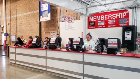 Aumento de salario para trabajadores de Costco