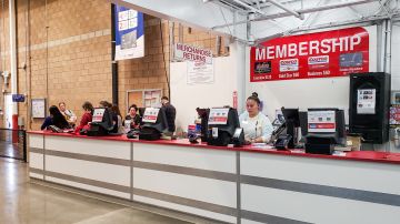 Aumento de salario para trabajadores de Costco