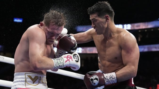Canelo Álvarez y Dmitry Bivol