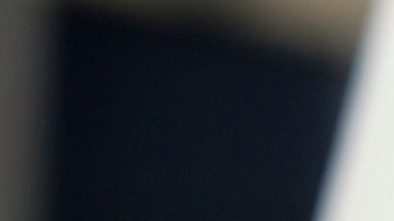 Según la demanda, la institución financiera negó un crédito de auto por el estatus migratorio de su cliente.