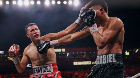 David Benavídez vs. David Morrell