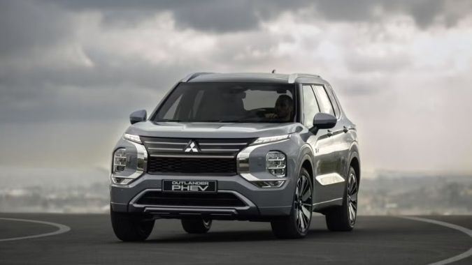 El Mitsubishi Outlander 2025 tiene de todo un poco