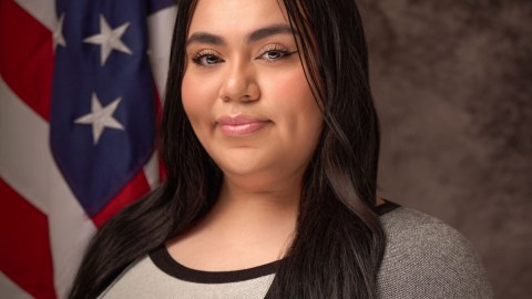 Esmeralda Castillo es removida de su asiento en el Concejo de Huntington Park.