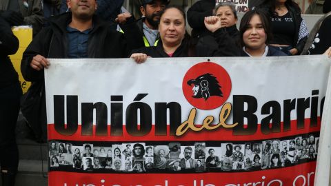 Miembros de la organización Unión del Barrio son parte de la 'patrulla comunitaria'.