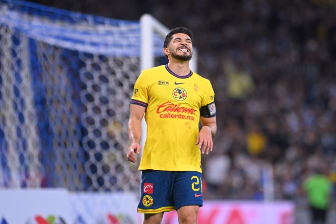 Monterrey, Nuevo León, 15 de diciembre de 2024. Henry Martín en lamento, durante el partido de vuelta de la Final del torneo Apertura 2024 de la Liga BBVA MX, entre los Rayados del Monterrey y las Águilas del América, celebrado en el estadio BBVA. Foto: Imago7/