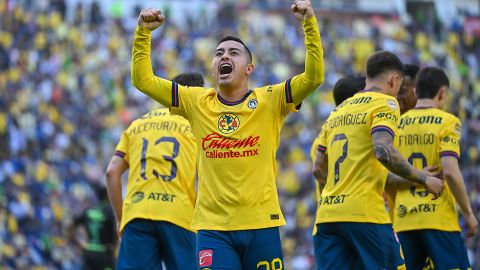 iudad de México, 1 de febrero de 2025. Erick Sánchez en festejo de gol durante el partido correspondiente a la jornada 5 del torneo Clausura 2025 de la Liga BBVA MX, entre las Águilas del América y los Bravos de FC Juárez, realizado en el estadio Ciudad de los Deportes. Foto: Imago7/ Etzel Espinosa