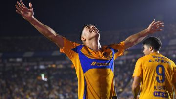 Juan Brunetta, el goleador de Tigres en el Clausura 2025, sería una de las novedades.