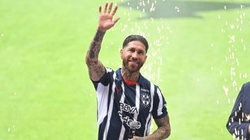 Sergio Ramos durante su presentación en el Estadio de Rayados.