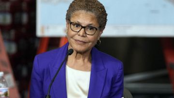 Karen Bass, alcaldesa de Los Ángeles