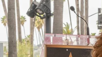 Lili Estefan y Raúl de Molina brillan en el Paseo de la Fama