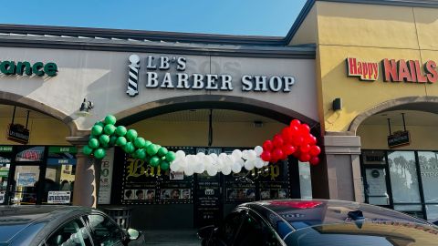 Muchos negocios cerraron sus puertas el 4 de febrero en solidaridad con los inmigrantes en Los Ángeles. (Fotos LB'S Barber Shop)