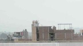 Se desploma techo en centro comercial en Perú