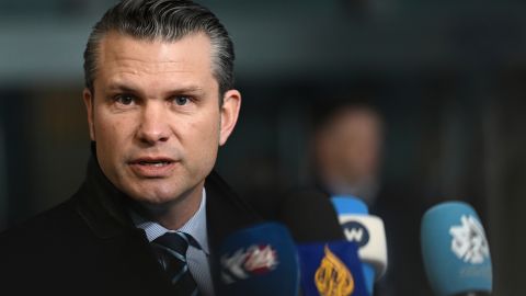 Hegseth aseguró que el presidente tiene derecho a elegir a su equipo clave de asesores en seguridad nacional.