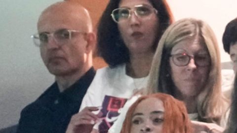 Ice Spice, from left, Taylor Swift, Este Haim, Alana Haim and Ashley Avignone, back center, watch during the first half of the NFL Super Bowl 59 football game between the Kansas City Chiefs and the Philadelphia Eagles, Sunday, Feb. 9, 2025, in New Orleans. (AP Photo/Gerald Herbert)