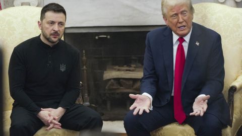 Donald Trump y Volodymyr Zelensky