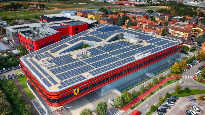 Una de las imponentes sedes de Ferrari