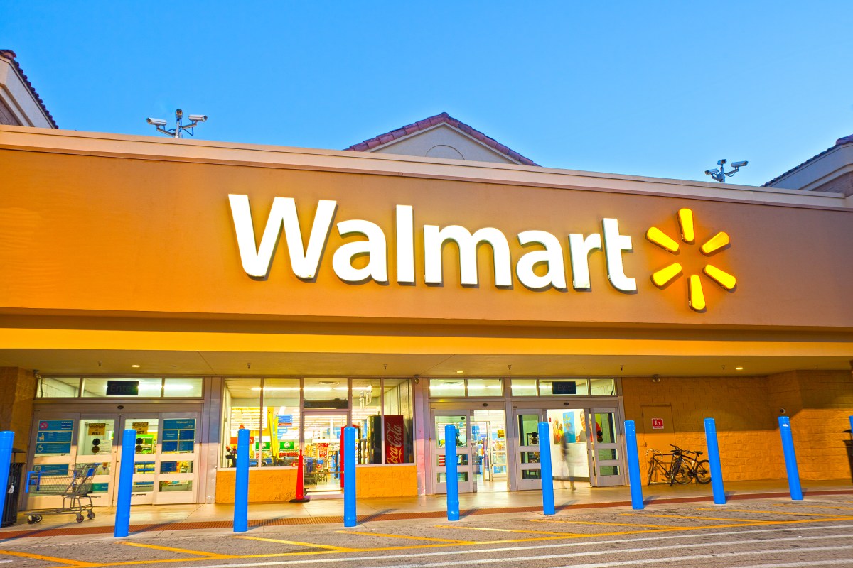 Walmart Closes 5 California Stores