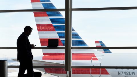 Administración Trump inicia despido de personal de la FAA a semanas del fatal accidente aéreo en Washington