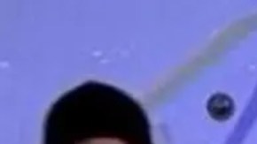 Caro Quintero custodiado por agentes del FBI a su llegada al aeropuerto de Nueva York tras ser extraditado.