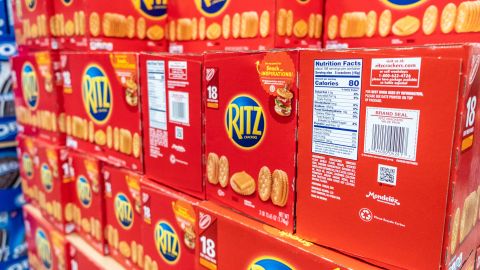 Las nuevas Ritz Hot Honey ya están disponibles en su presentación de 13.7 onzas, en los principales supermercados de Estados Unidos.