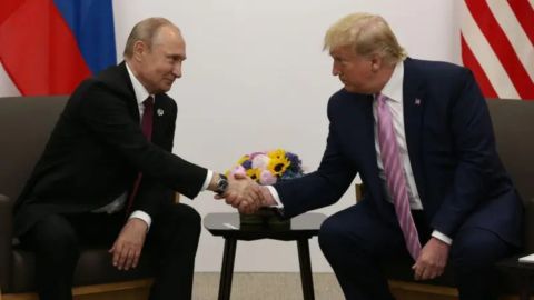 La conversación es la primera entre Trump y Putin desde la invasión a gran escala de Rusia a Ucrania, según Reuters.