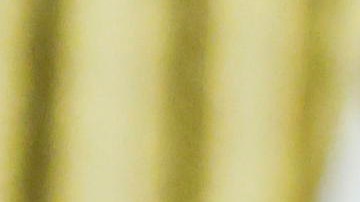 El combo de fotos muestra al presidente Trump y la última portada impresa de la revista Time con Elon Musk detrás del Resolute Desk en la Oficina Oval.