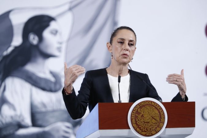 Sheinbaum dice que México está en un momento “muy definitivo” y no habrá “sumisión” tras aplicación de aranceles de Trump