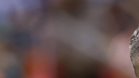 AME2371. GUADALAJARA (MÉXICO), 22/02/2025.- Óscar García Junyent, entrenador de Guadalajara, dirige este sábado, en un partido de la jornada 8 del torneo clausura 2025 entre Guadalajara y Pachuca, en el Estadio Akron de Guadalajara (México). EFE/ Francisco Guasco
