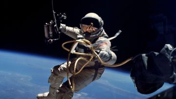 ¿Qué le ocurre al cuerpo humano cuando pasa mucho tiempo en el espacio, como los astronautas que acaban de regresar a la Tierra?