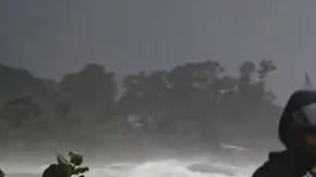 Al menos doce muertos en caída de avión al mar en Honduras