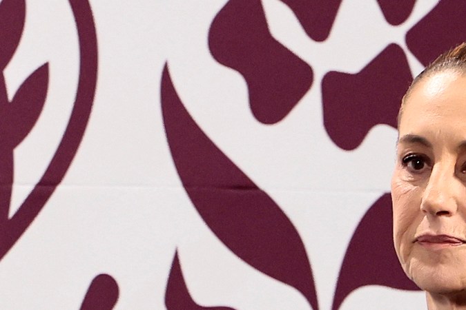 Sheinbaum dice que México esperará al 3 de abril para responder a los aranceles en automóviles anunciados por Trump