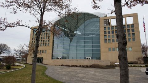 La sede del U.S. Institute of Peace en Washington D.C. fue ocupada por DOGE con intervención de la policía.