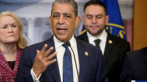 El representante Adriano Espaillat, de Nueva York.