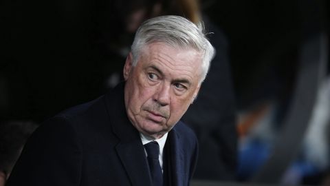 Real Madrid's head coach Carlo Ancelotti attends Champions League round of 16 first leg soccer match between Real Madrid and Atletico Madrid at the Bernebeu stadium in Madrid, Spain, Tuesday, March 4, 2025. (AP Photo/Manu Fernandez)