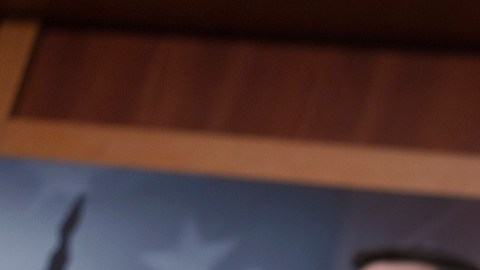 El senador Schumer enfrenta cuestionamientos sobre respaldo a presupuesto demócrata.