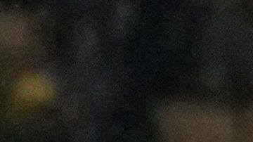 AC Milan's Santiago Gimenez, centre, controls the ball way from Como's Alex Valle, left, and his teammate Lucas Da Cunha during the Italian Serie A soccer match between AC Milan and Como at the San Siro Stadium in Milan, Italy, Saturday, March 15, 2025. (AP Photo/Antonio Calanni)