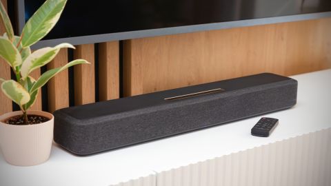 En el mercado existe una amplia variedad de barras de sonido que ofrecen diferentes tipos de configuraciones