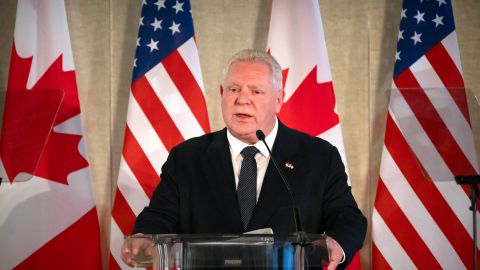 El primer ministro de Ontario, Doug Ford, cambió su duro discurso ante las amenazas de Trump.