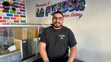 Juan Saravia, propietario de La Pupusa Urban Eatery.