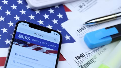 IRS: reembolsos del año fiscal 2024 fueron más que el año anterior