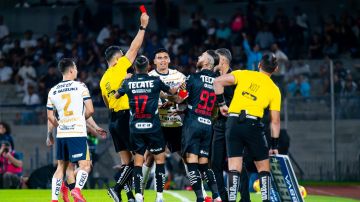 Ciudad de México, 16 de marzo de 2025. Sergio Ramos resultó expulsado, durante el partido correspondiente a la jornada 12 del torneo Clausura 2025 de la Liga BBVA MX, entre los Pumas de la UNAM y los Rayados del Monterrey, realizado en el estadio Olímpico Universitario. Foto: Imago7 / Diego Padilla