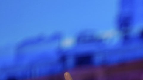 Jay Robert Pritzker, gobernador de Illinois, asegura que el presidente Donald Trump ha comenzado a destruir la democracia estadounidense