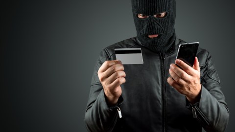 Ladrones ganan lotería con tarjeta de crédito