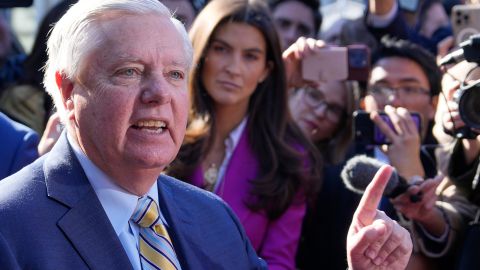 Graham advirtió que si Estados Unidos desconecta el tema de Ucrania, el resultado sería “peor que Afganistán”.