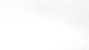 Las cinco personas a bordo resultaron heridas en el impacto.