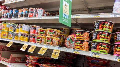 Alerta de la FDA: Retiran del mercado sopas de almejas y salmón por contaminación
