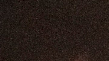 Sean Baker en el momento de recibir su cuarto galardón de la noche -el quinto para "Anora"- y el más importante: Mejor Película.