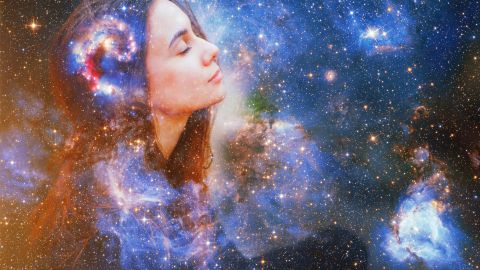 El color de tu aura se asocia con tu signo del zodiaco, según la astrología.