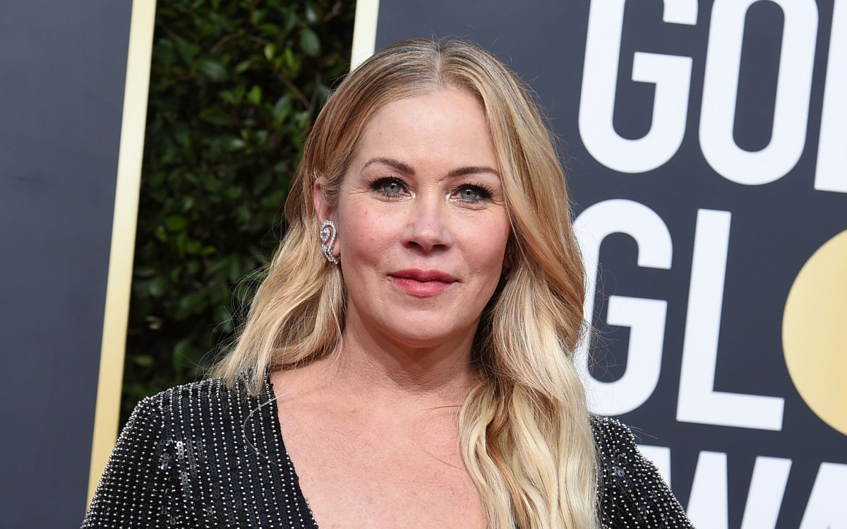 Christina Applegate informó que ha ingresado 30 veces al hospital - La ...